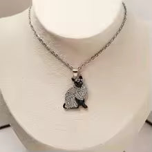 Pure Giftz™ Siamese Crystal Cat Necklace